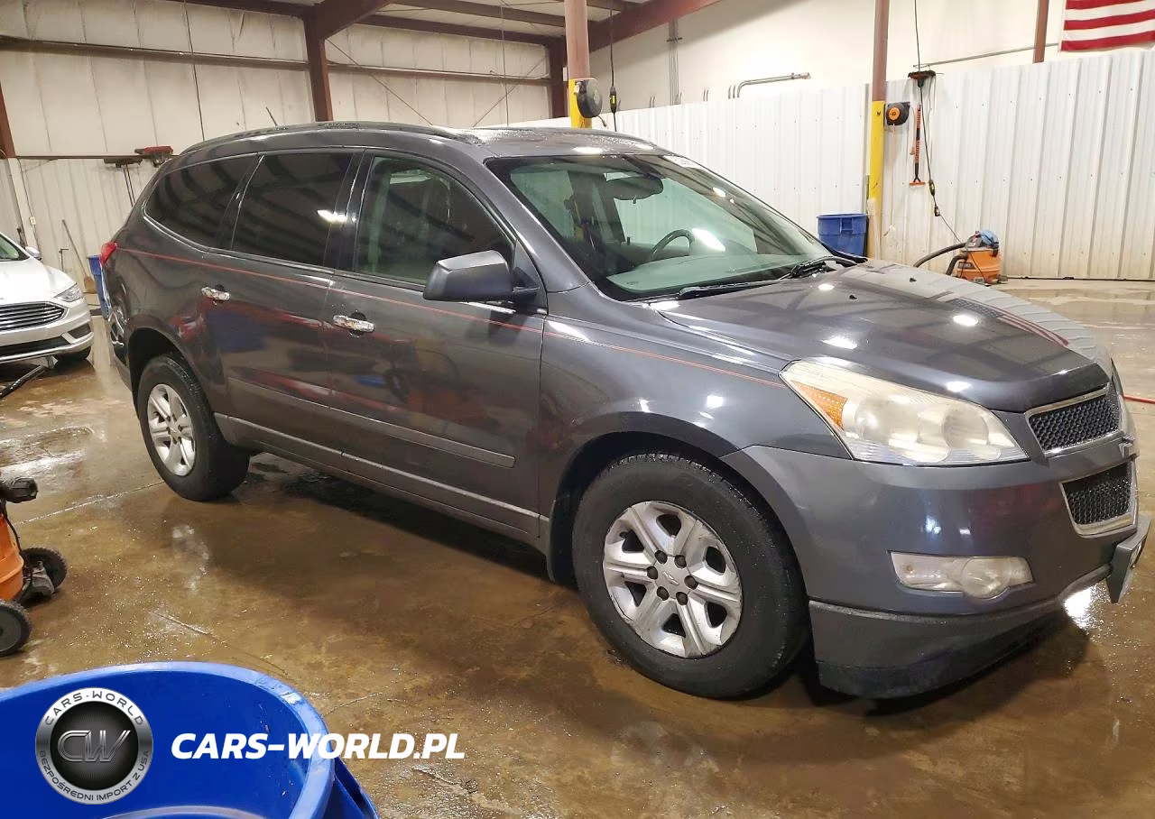 2012 Chevrolet Traverse Ls VIN:1GNKRFED7CJ408742 - 4