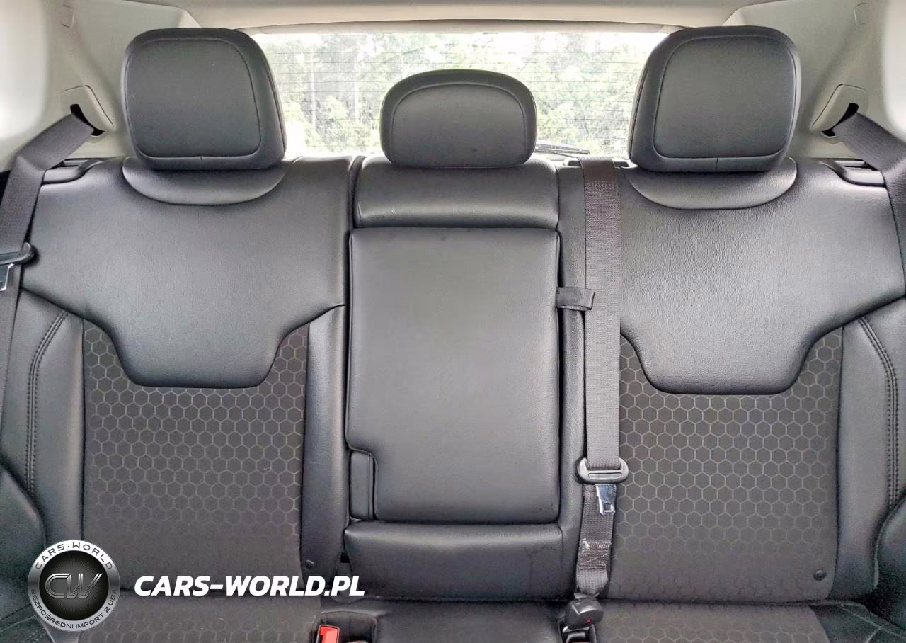 2020 Jeep Compass Latitude VIN:3C4NJCBB3LT236507 - 10