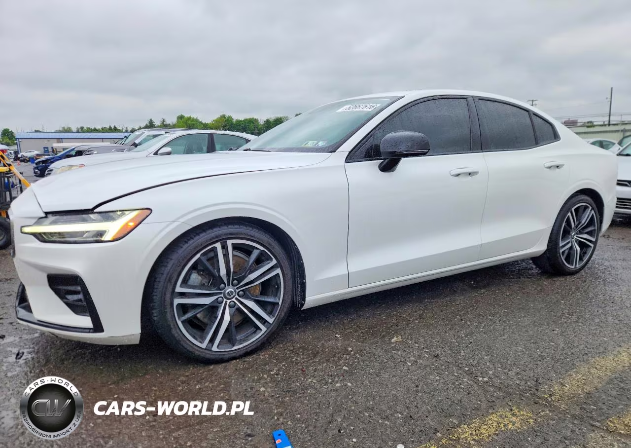 2019 Volvo S60 T6 R-Design