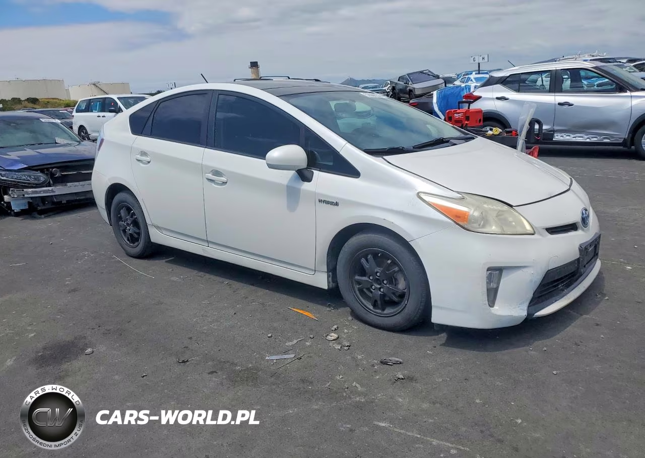 2012 Toyota Prius Three VIN:JTDKN3DU4C5491902 - 4
