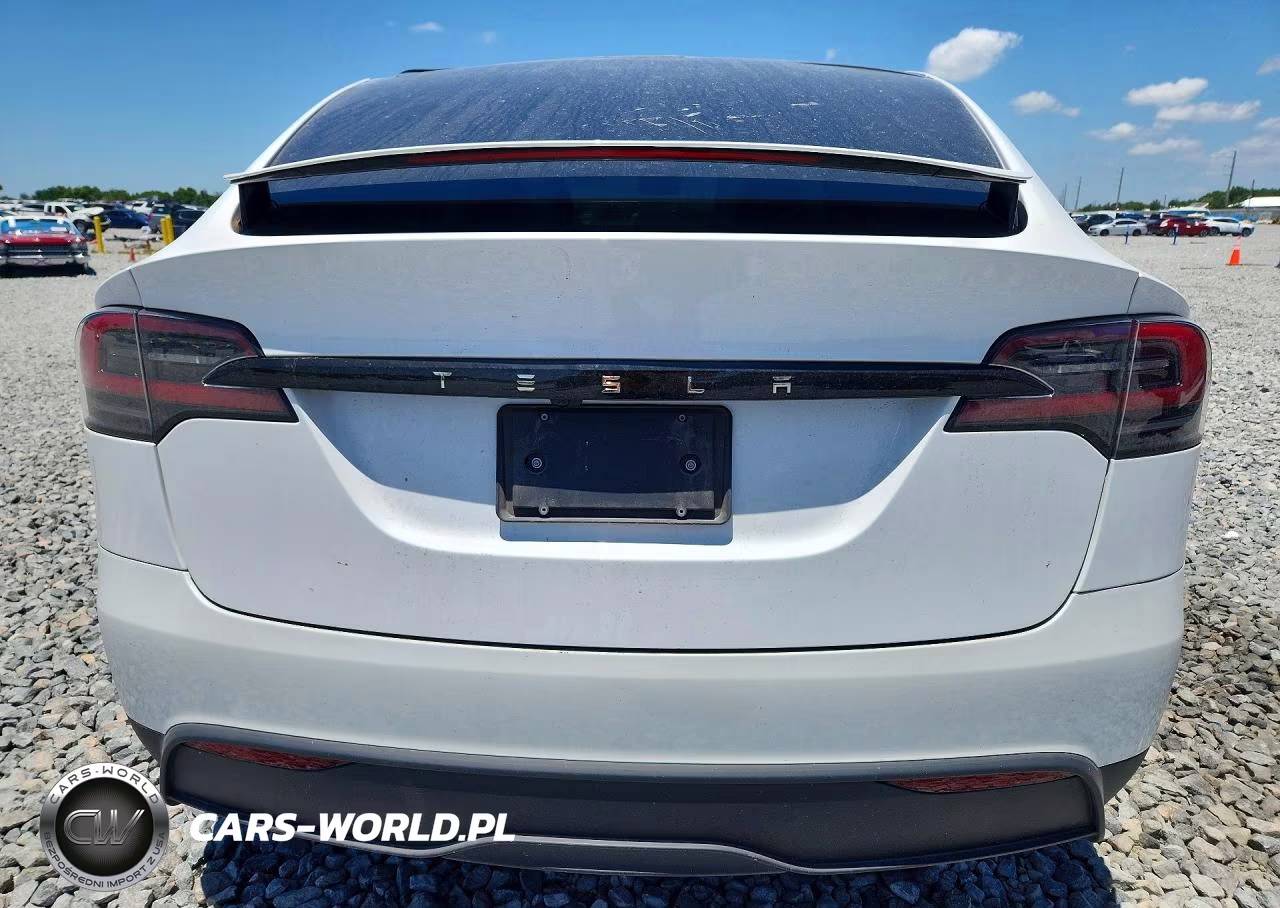 2023 Tesla Model X VIN:7SAXCBE57PF404238 - 6