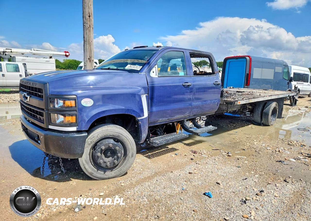 2022 Chevrolet Silverado Medium Duty – zdjęcie 1 z 12