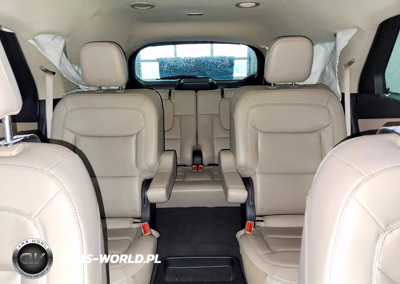 2021 Ford Explorer Xlt VIN:1FMSK8DHXMGB75222 - 10