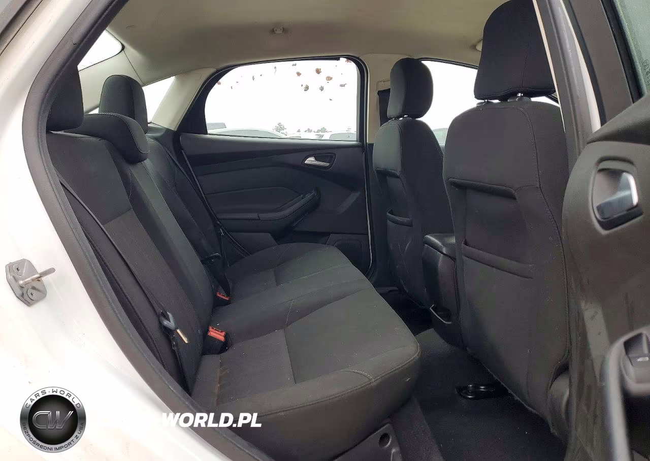 2016 Ford Focus Se VIN:1FADP3F22GL391545 - 11
