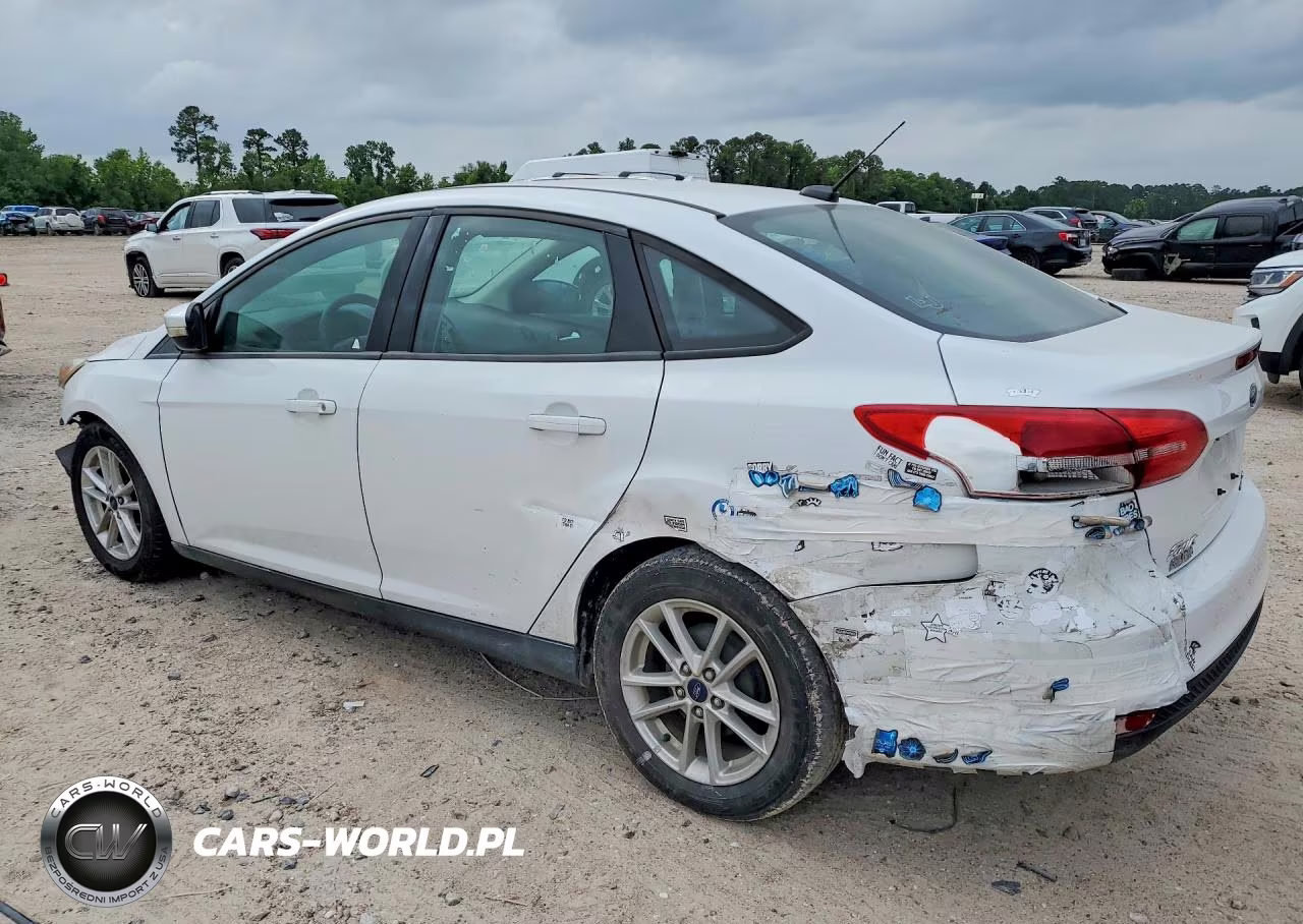 2016 Ford Focus Se VIN:1FADP3F22GL391545 - 2