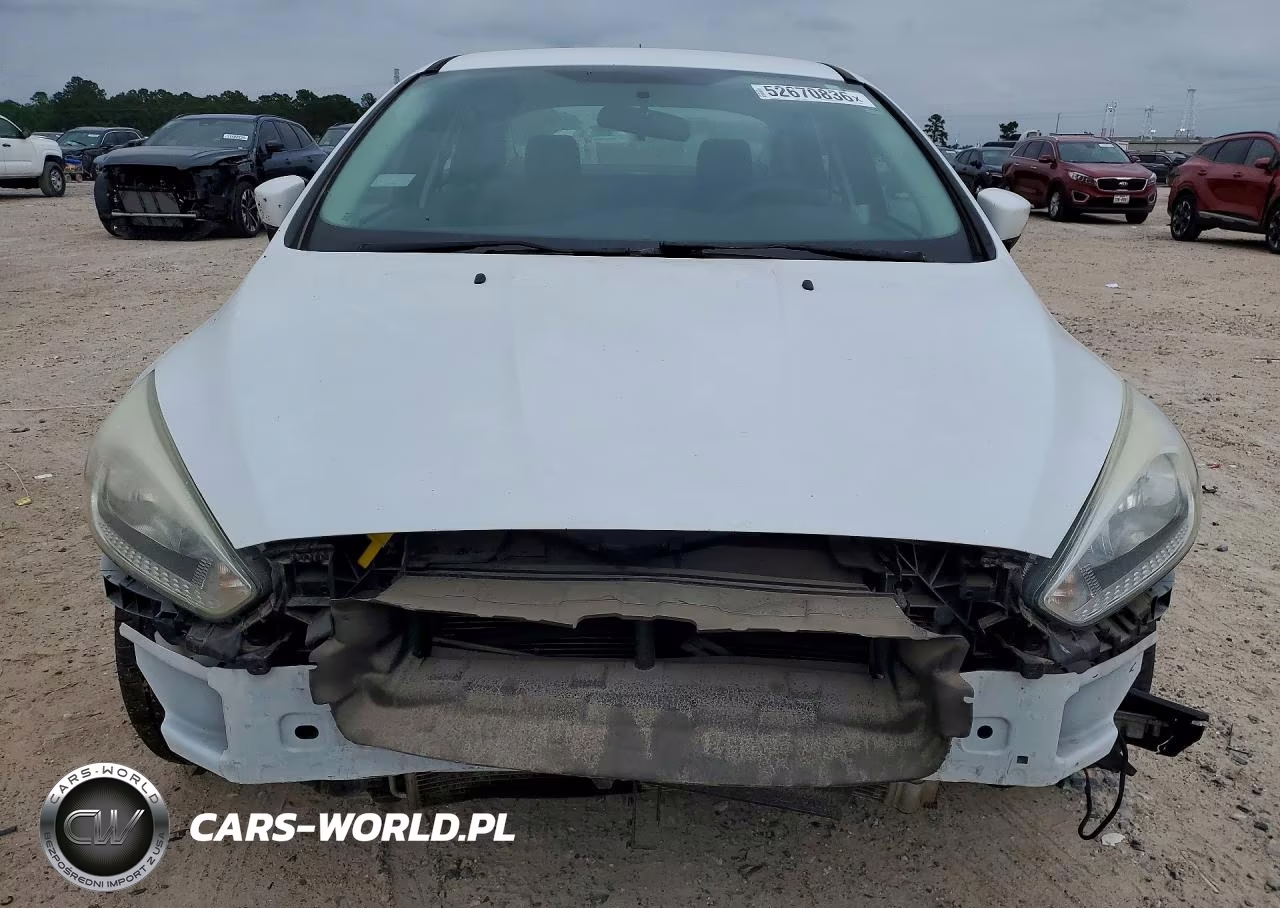 2016 Ford Focus Se VIN:1FADP3F22GL391545 - 5