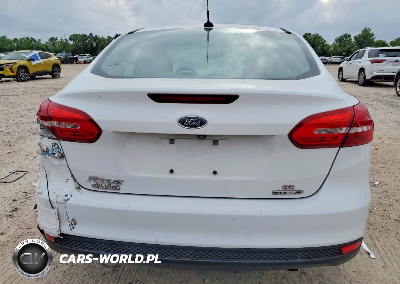 2016 Ford Focus Se VIN:1FADP3F22GL391545 - 6