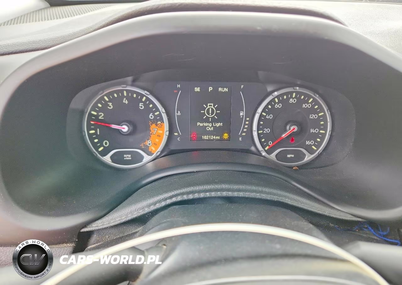 2017 Jeep Renegade Latitude VIN:ZACCJBBB9HPE57903 - 9