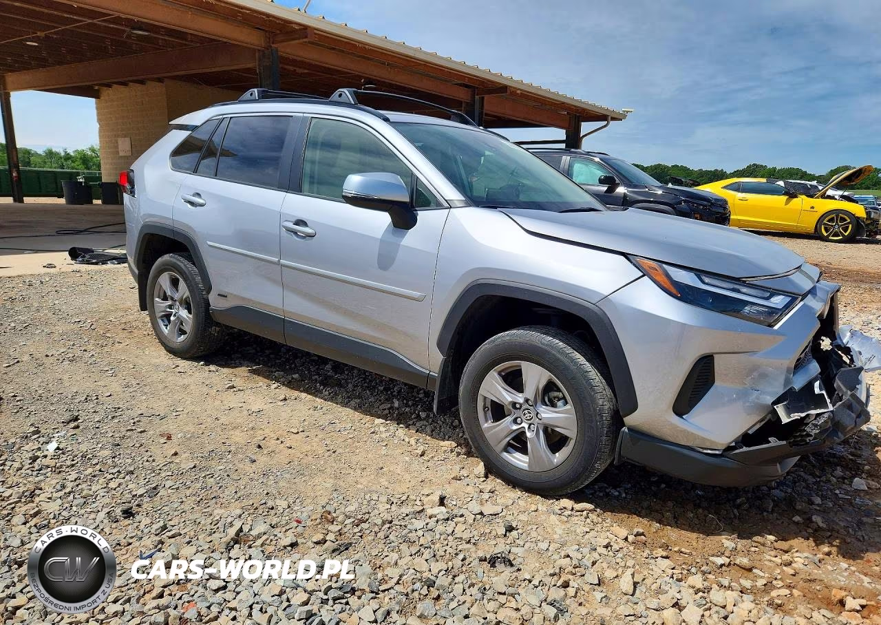 2024 Toyota Rav4 Hybrid Xle VIN:JTMRWRFV3RD237942 - 4