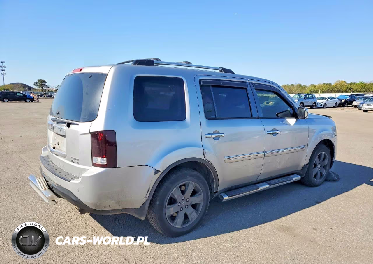 2014 Honda Pilot Touring VIN:5FNYF4H92EB055733 - 3