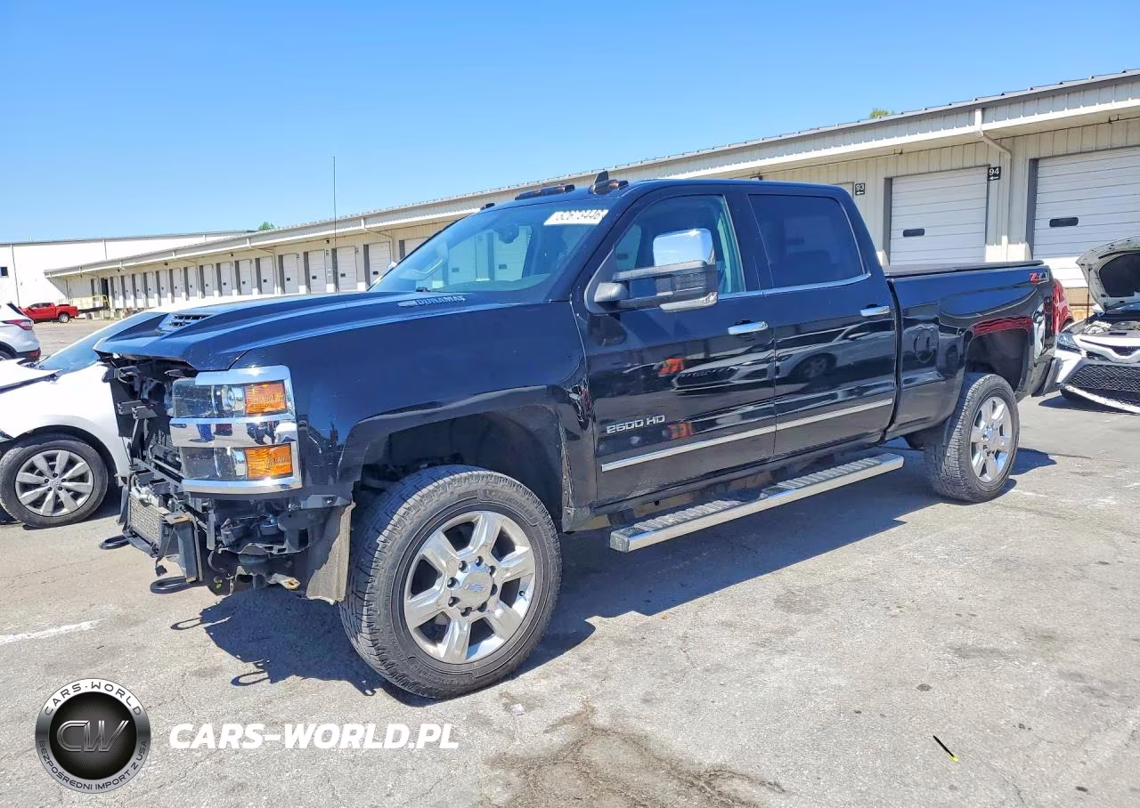 2019 Chevrolet Silverado – zdjęcie 1 z 13