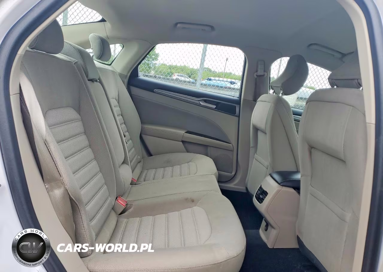 2017 Ford Fusion Se VIN:3FA6P0H7XHR380229 - 10