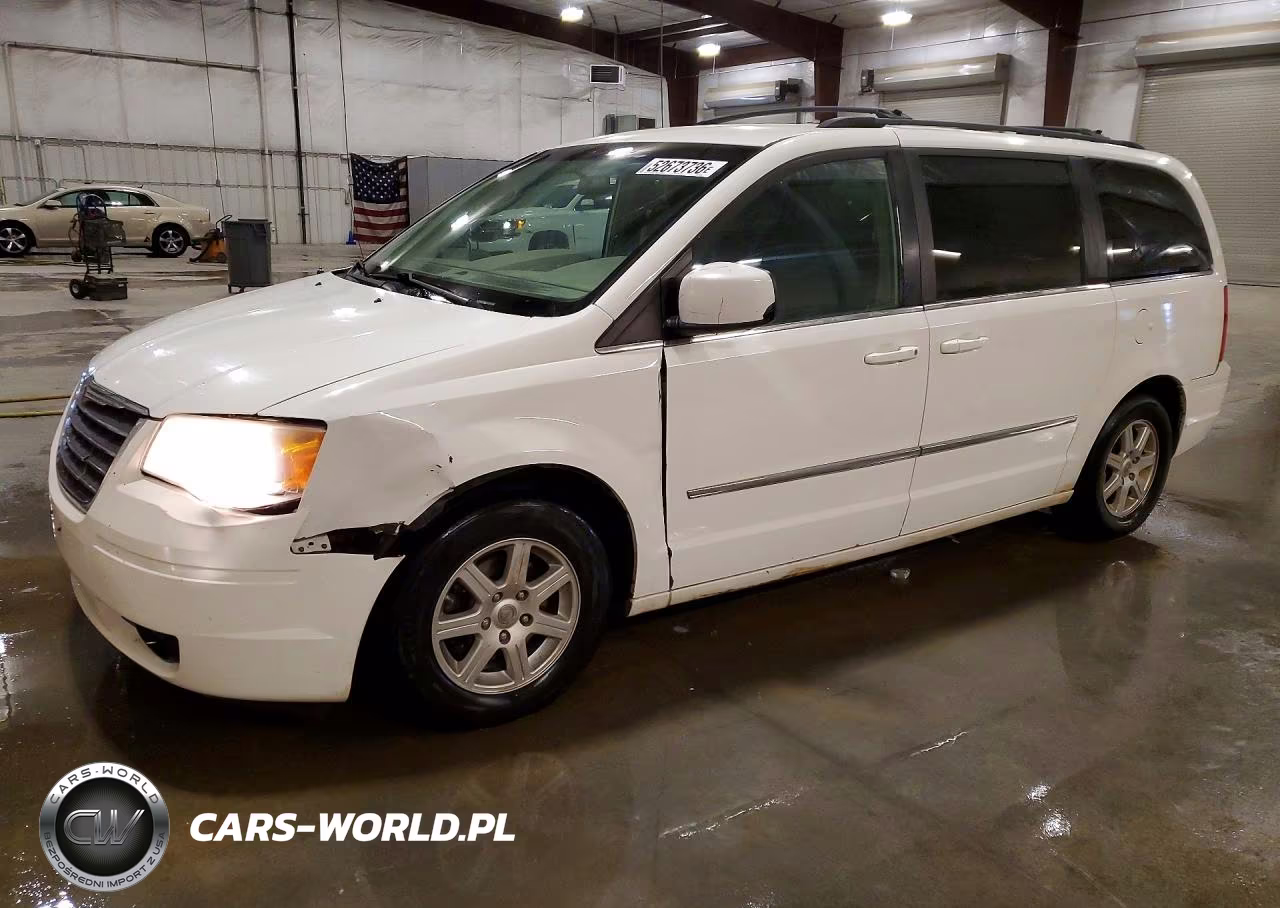 2010 Chrysler Town & Country Touring