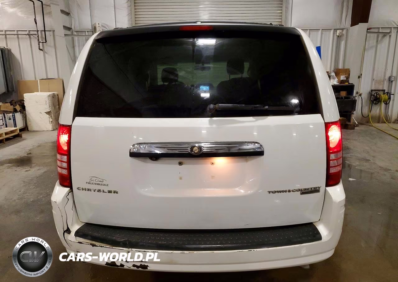 2010 Chrysler Town & Country Touring VIN:2A4RR5D11AR280705 - 6