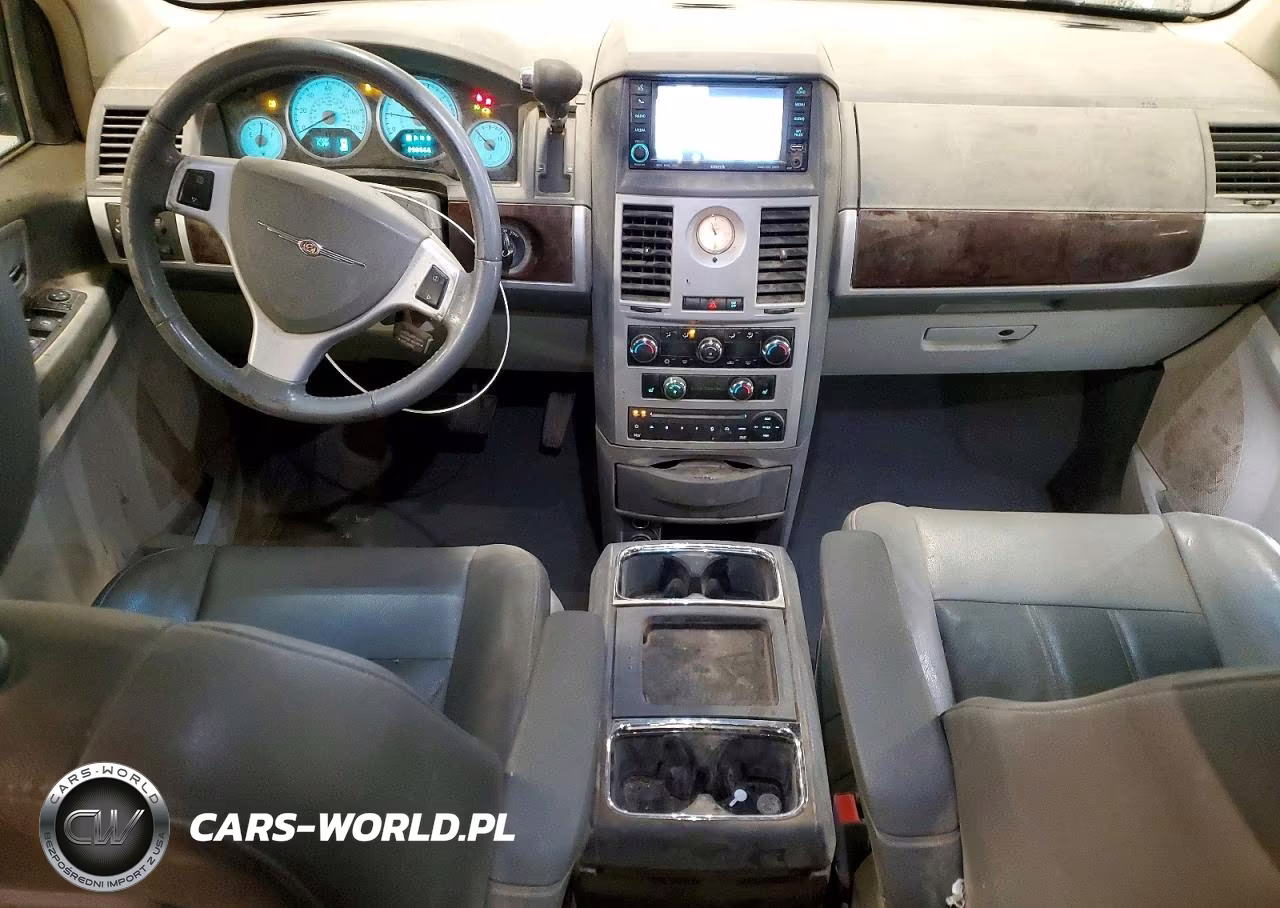 2010 Chrysler Town & Country Touring VIN:2A4RR5D11AR280705 - 8