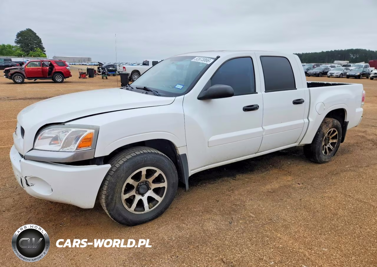 2008 Mitsubishi Raider Ls