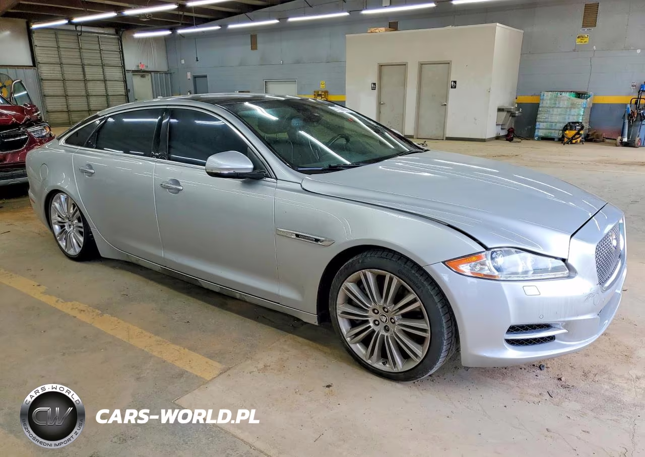 2013 Jaguar Xjl Supercharged VIN:SAJWA2GE0DMV46026 - 4
