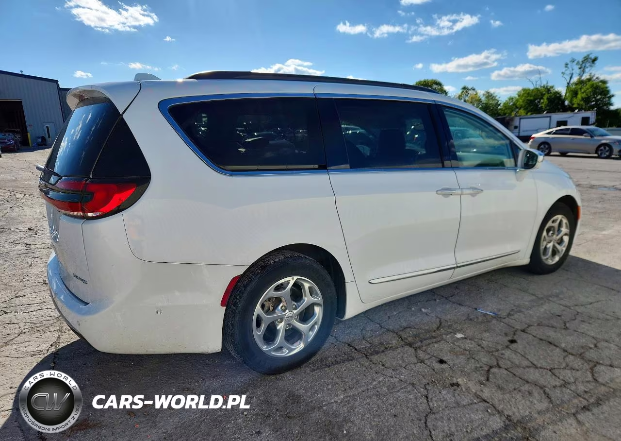 2022 Chrysler Pacifica Limited VIN:2C4RC1GG3NR125725 - 3