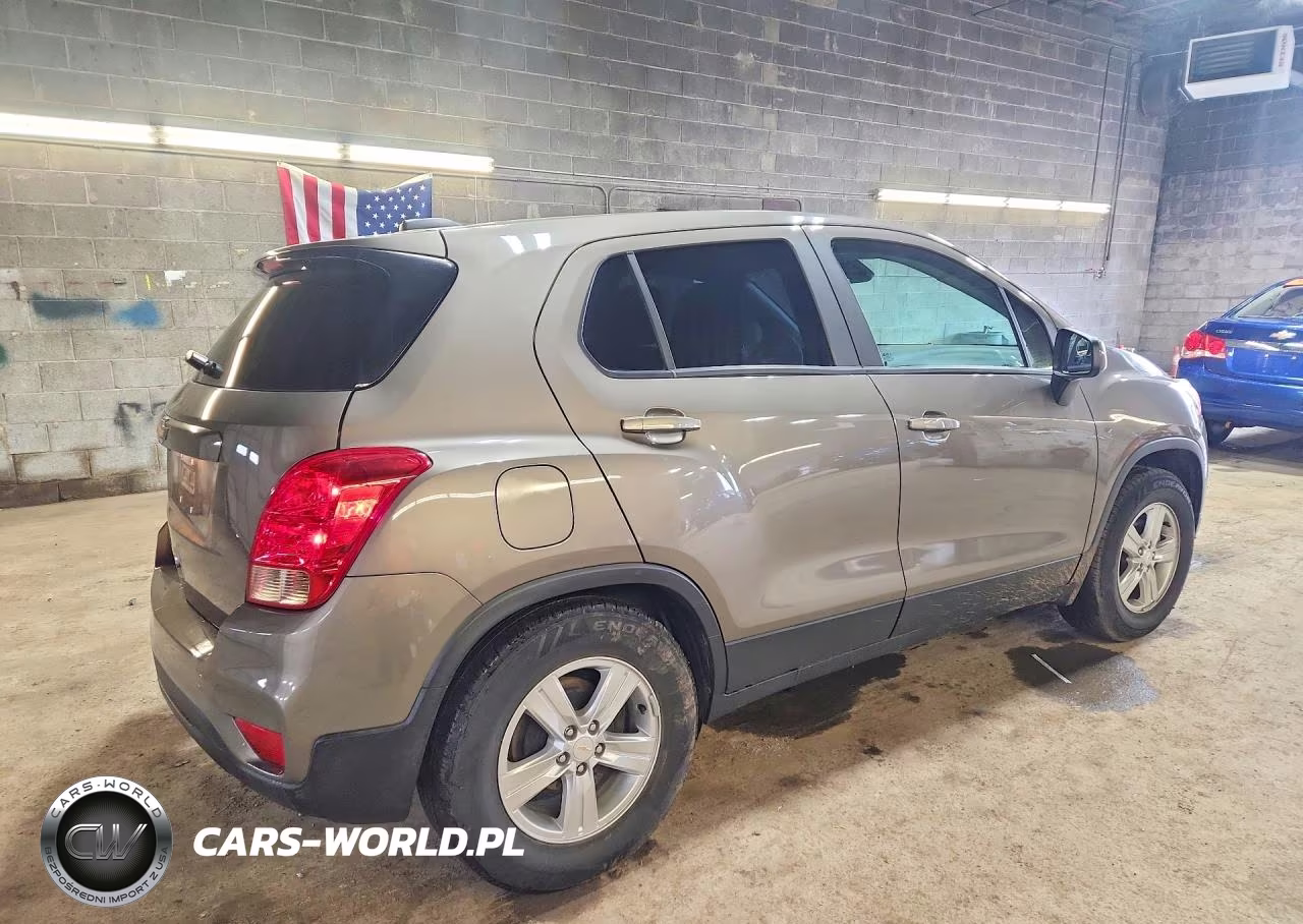 2020 Chevrolet Trax Ls VIN:KL7CJKSB9LB348695 - 3