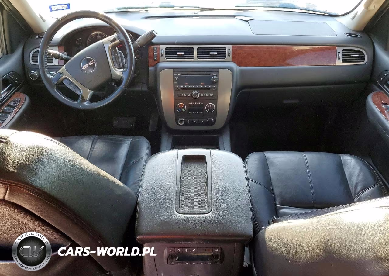 2008 GMC Yukon Denali VIN:1GKFK63818J130212 - 8