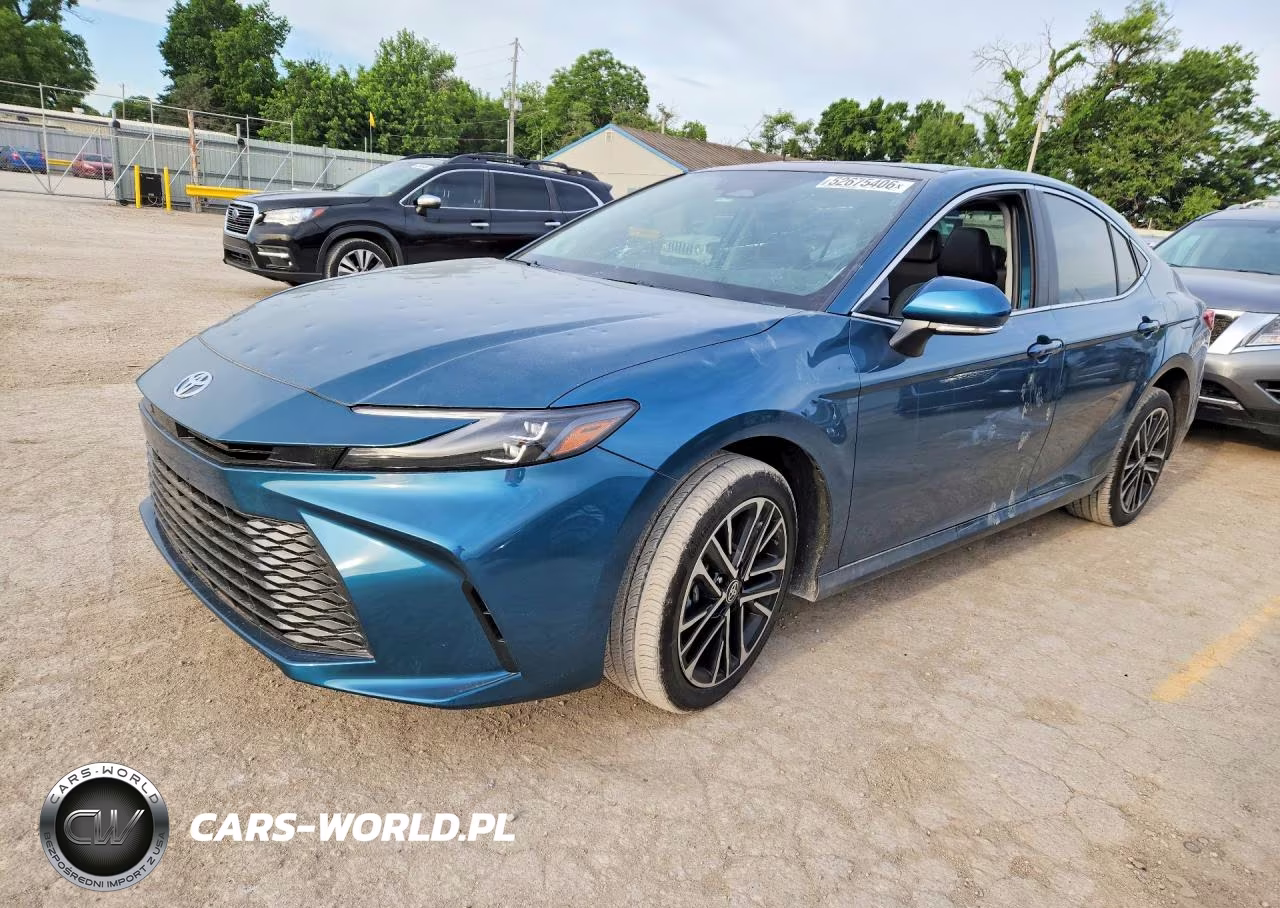 2025 Toyota Camry Xle – zdjęcie 1 z 12