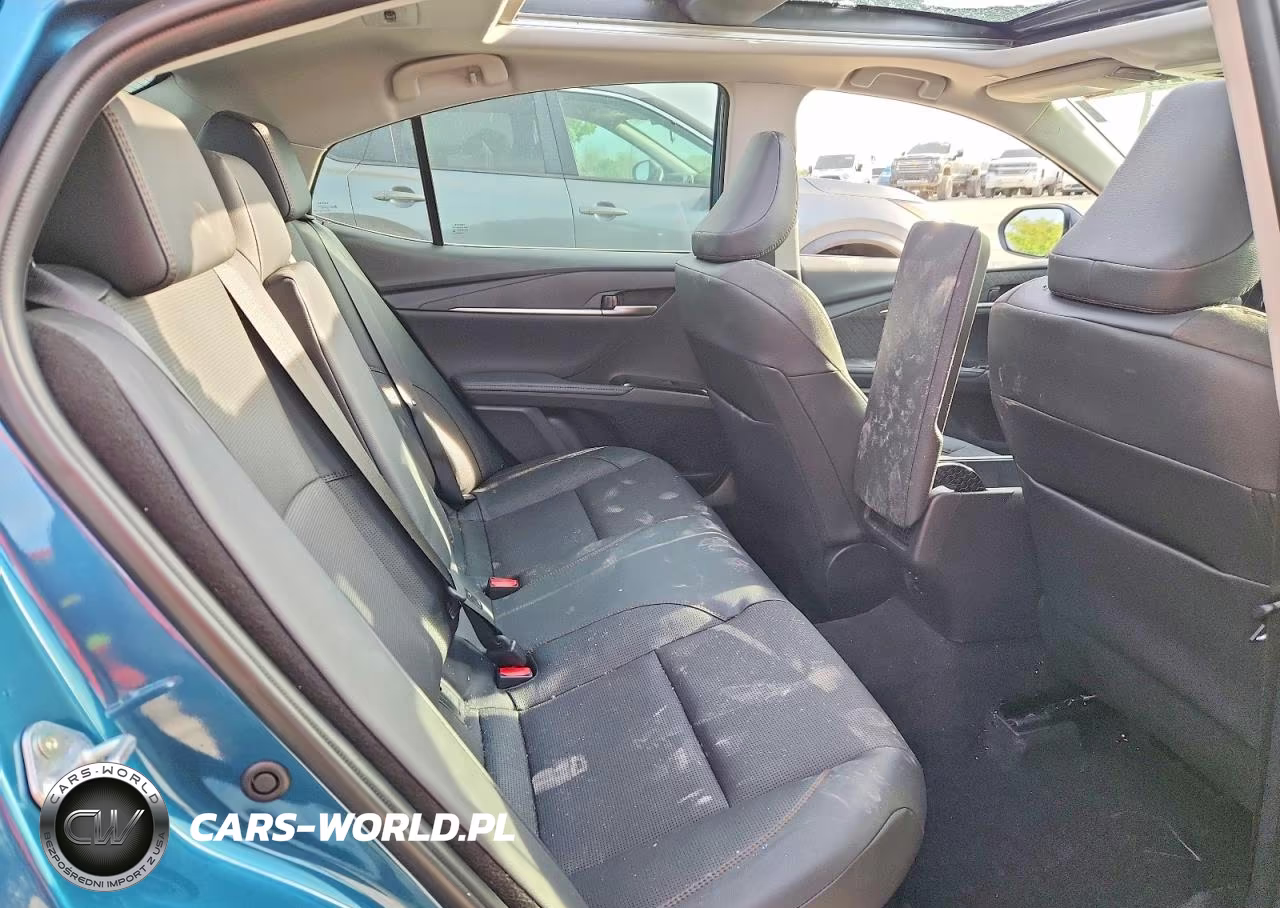 2025 Toyota Camry Xle VIN:4T1DBADK6SU542126 - 10