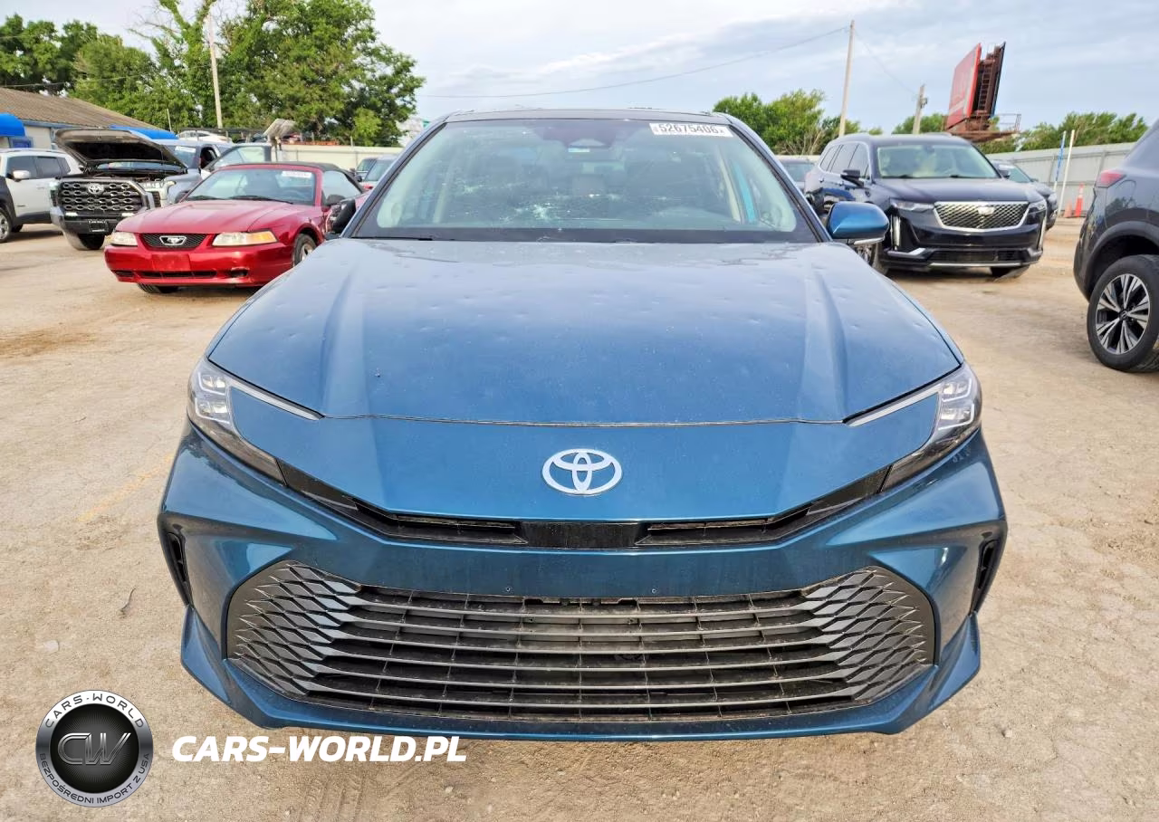 2025 Toyota Camry Xle VIN:4T1DBADK6SU542126 - 5