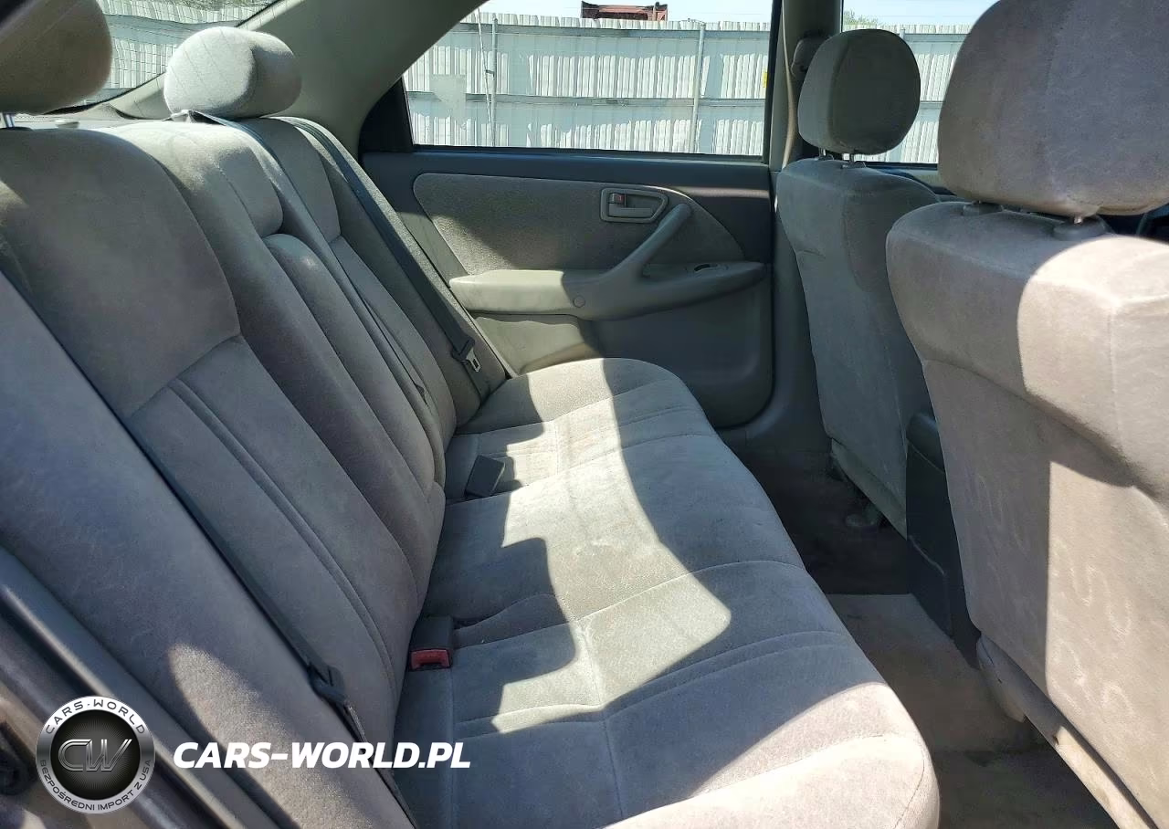 1998 Toyota Camry Le VIN:4T1BG28K7WU270698 - 10