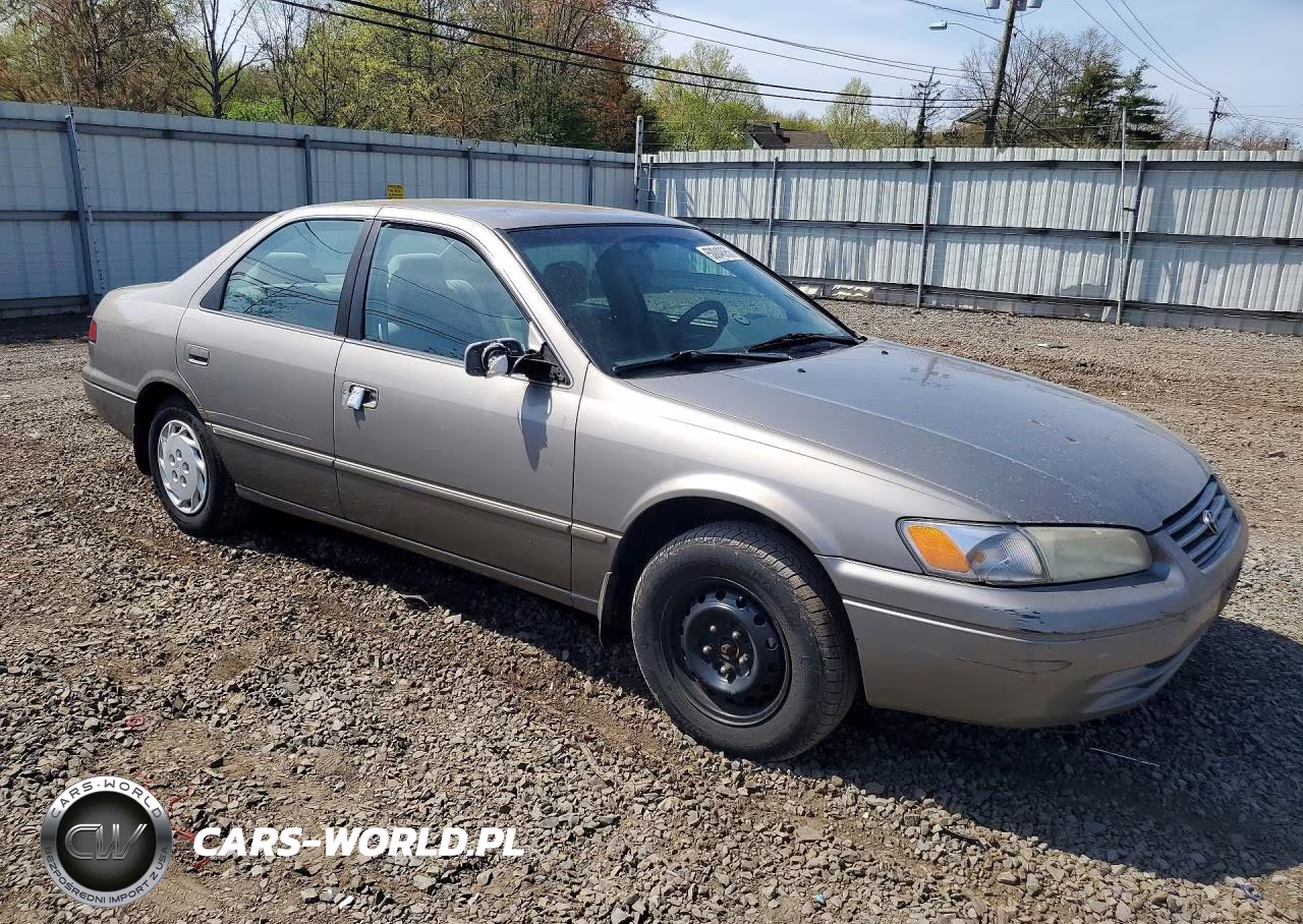 1998 Toyota Camry Le VIN:4T1BG28K7WU270698 - 4