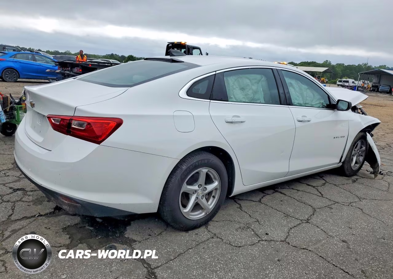 2018 Chevrolet Malibu Ls VIN:1G1ZC5ST5JF239554 - 3