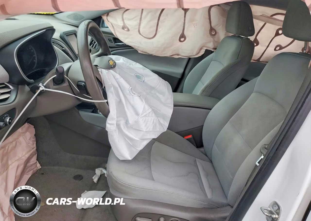 2018 Chevrolet Malibu Ls VIN:1G1ZC5ST5JF239554 - 8