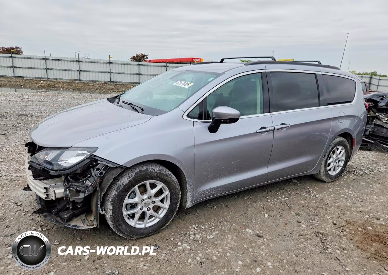 2021 Chrysler Voyager Lxi – zdjęcie 1 z 14