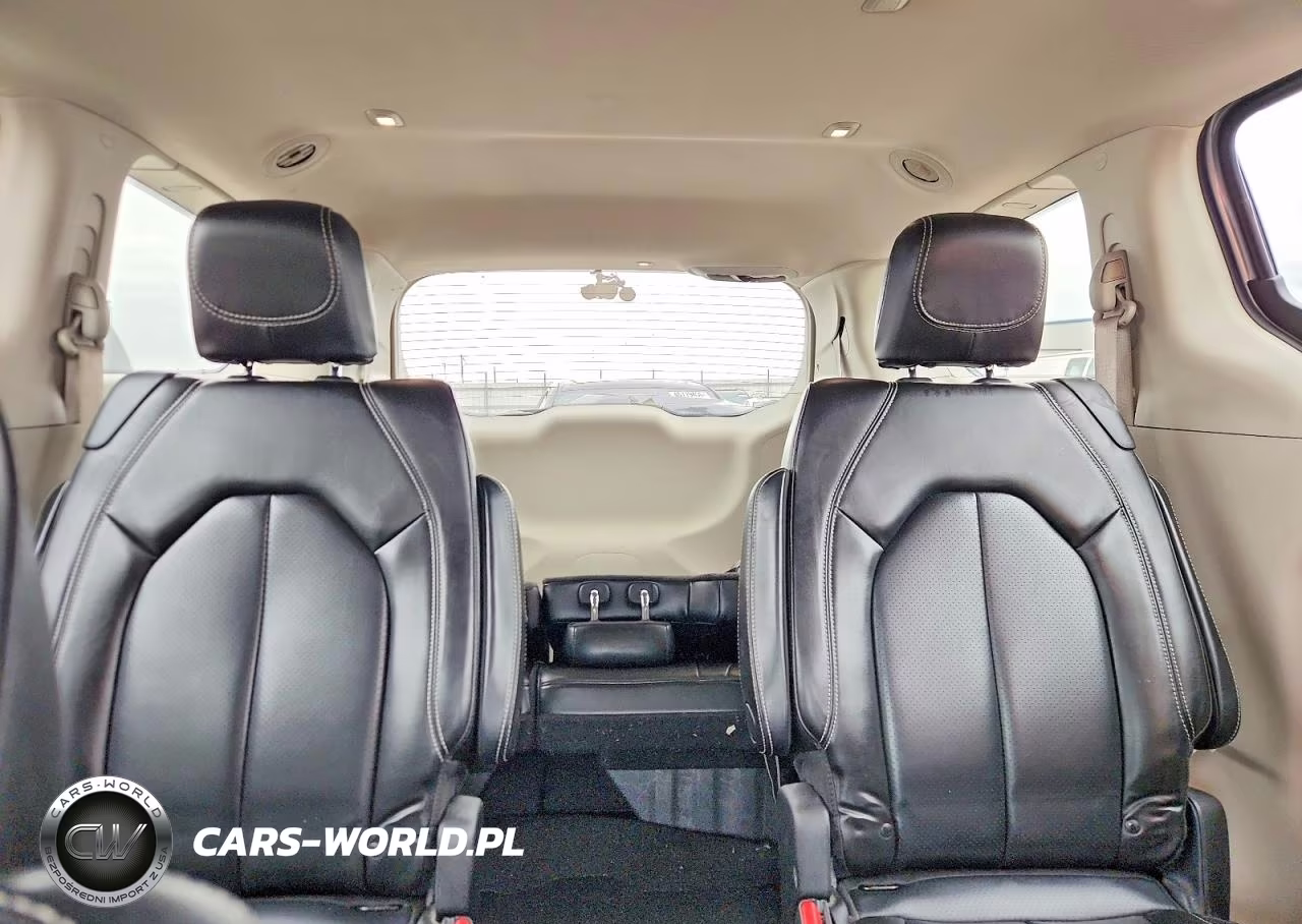 2021 Chrysler Voyager Lxi VIN:2C4RC1DG4MR532164 - 10