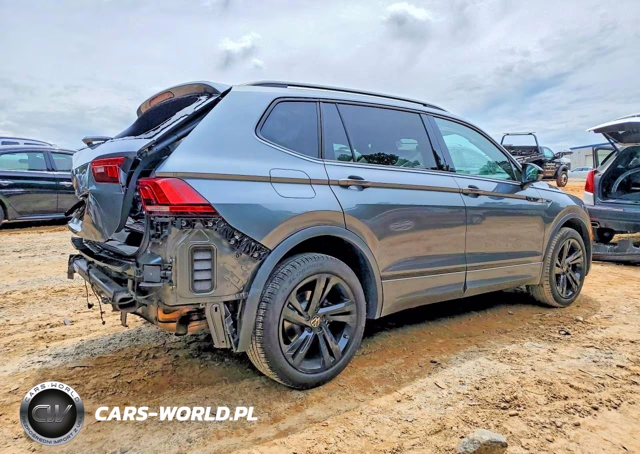 2023 Volkswagen Tiguan Se R-Line Black VIN:3VVCB7AX5PM039560 - 3