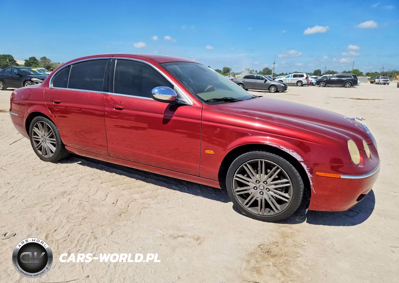 2008 Jaguar S-Type VIN:SAJWA01A28FN84636 - 4