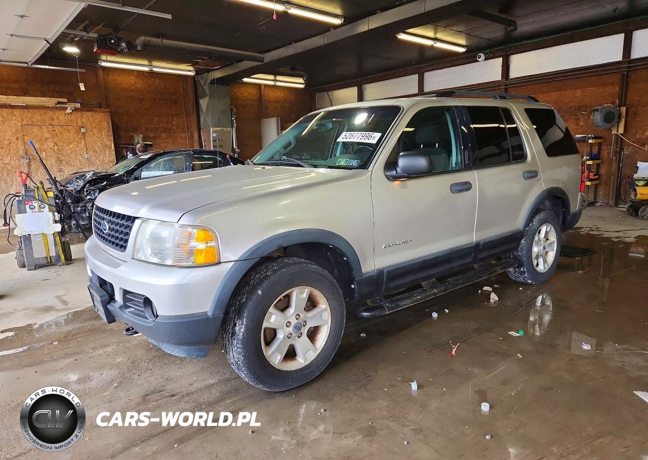 2004 Ford Explorer Xlt