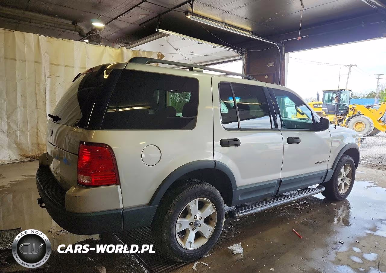 2004 Ford Explorer Xlt VIN:1FMZU73K24ZB14211 - 3