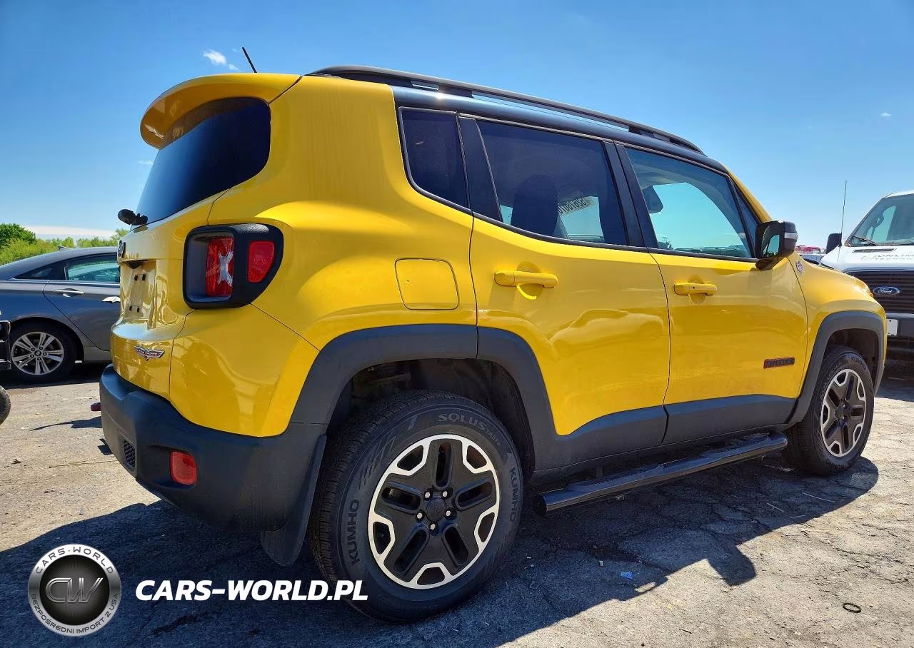 2017 Jeep Renegade Trailhawk VIN:ZACCJBCB1HPE50183 - 3