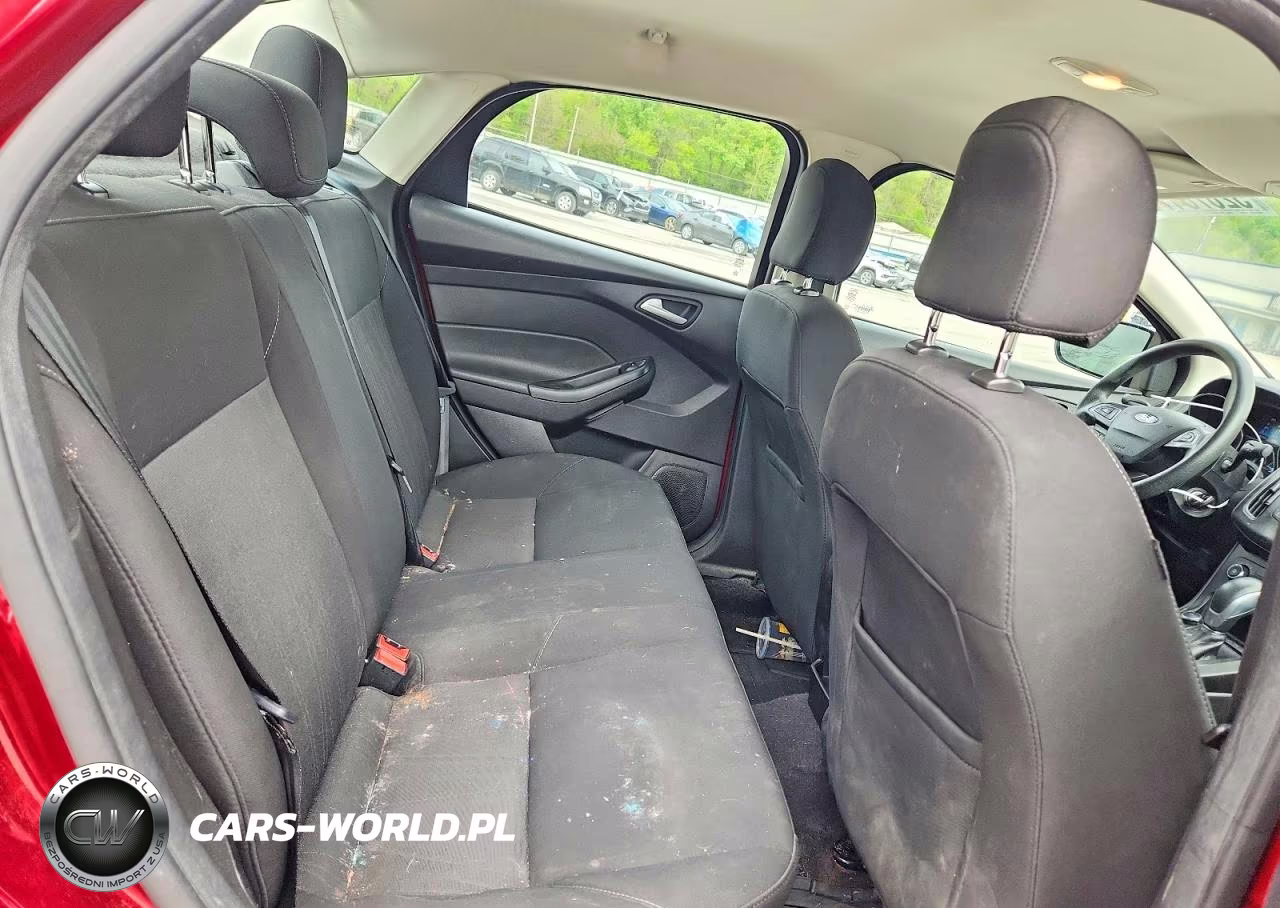 2017 Ford Focus Se VIN:1FADP3F28HL346787 - 10