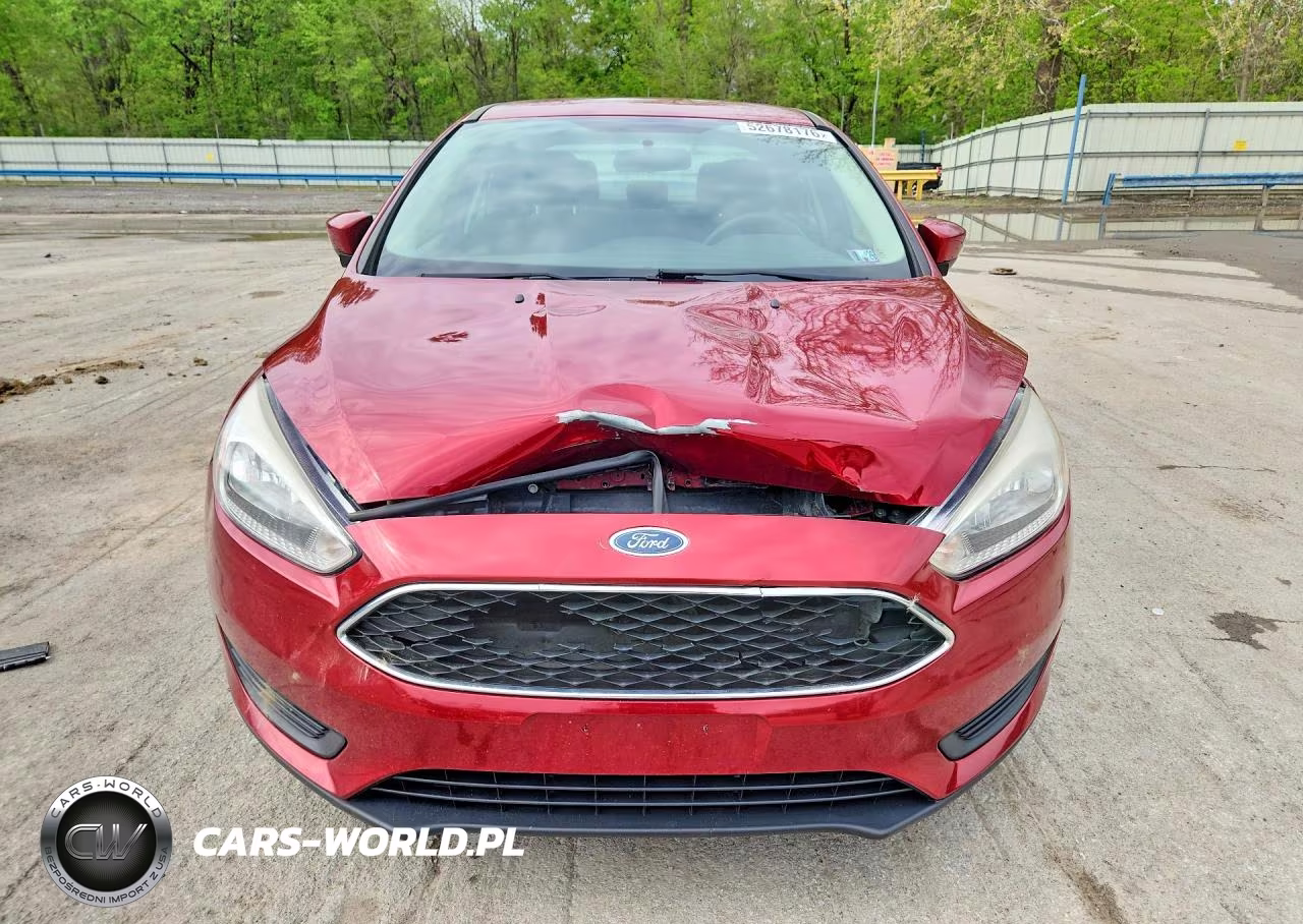 2017 Ford Focus Se VIN:1FADP3F28HL346787 - 5
