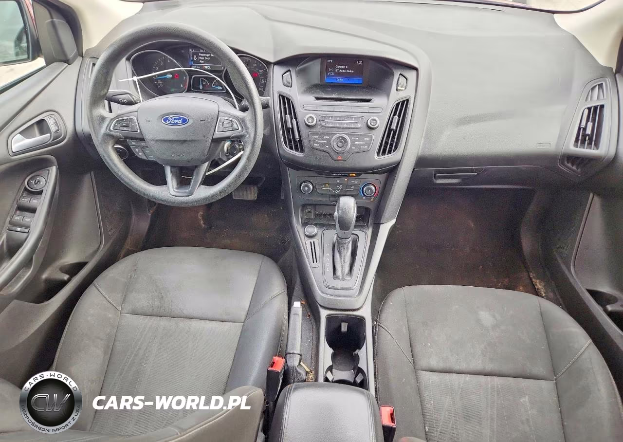 2017 Ford Focus Se VIN:1FADP3F28HL346787 - 8