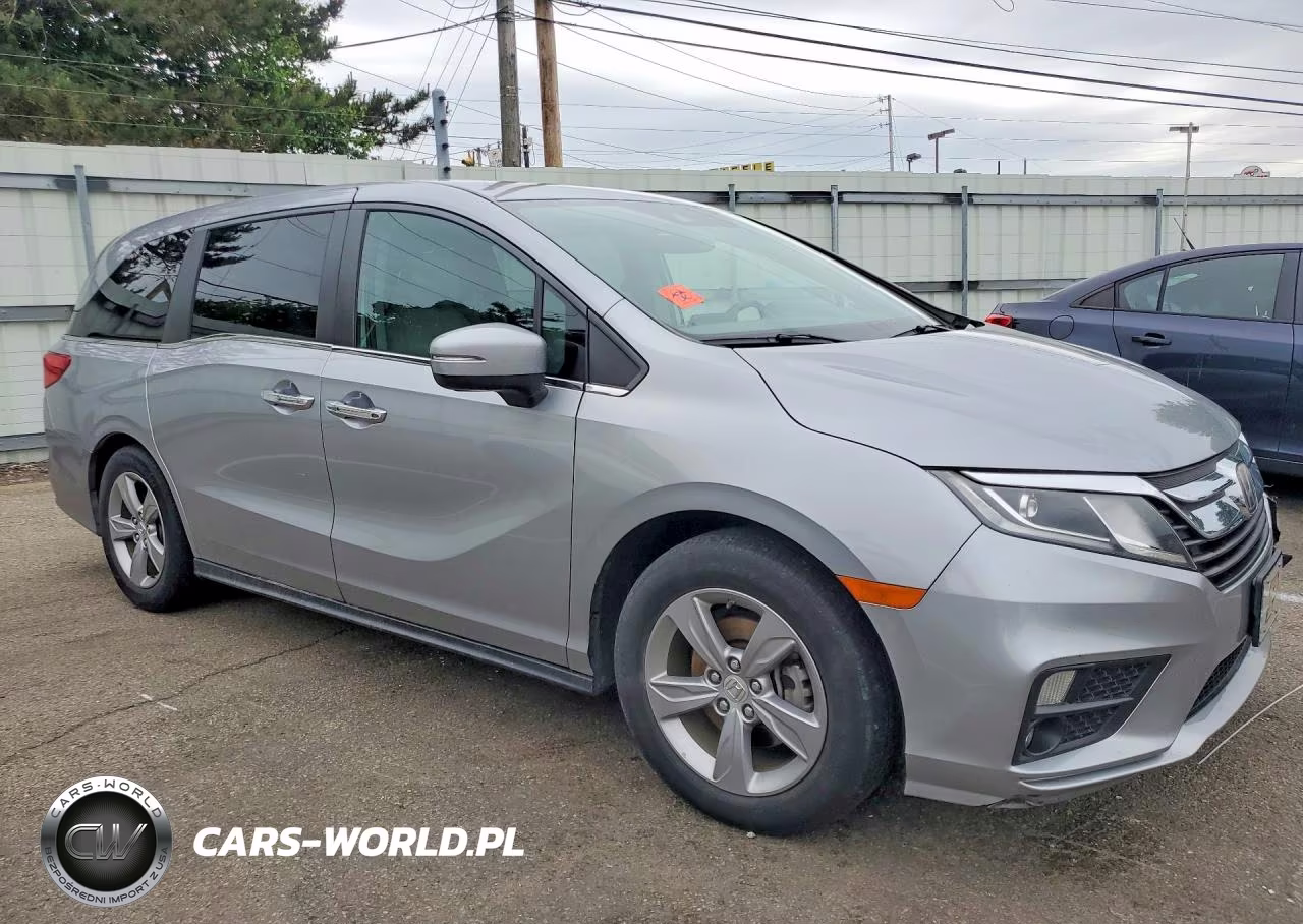 2018 Honda Odyssey Exl VIN:5FNRL6H76JB065358 - 4