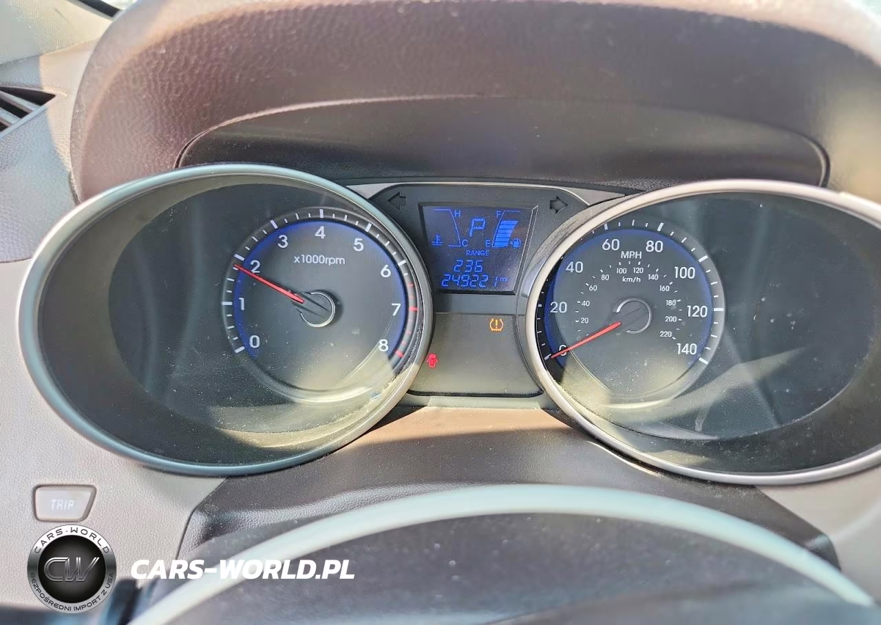 2012 Hyundai Tucson Limited VIN:KM8JU3AC1CU337269 - 9