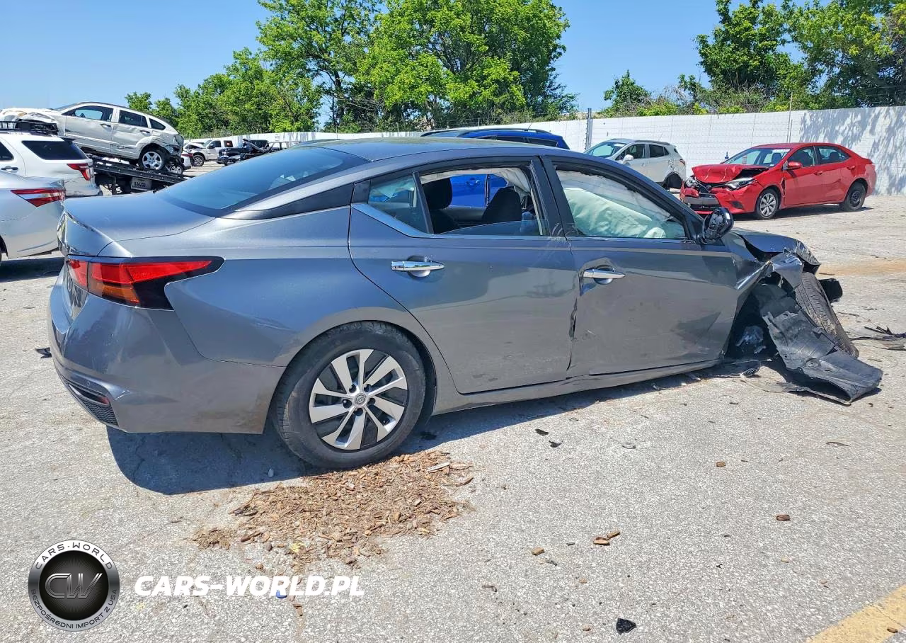 2023 Nissan Altima S VIN:1N4BL4BV0PN340221 - 3
