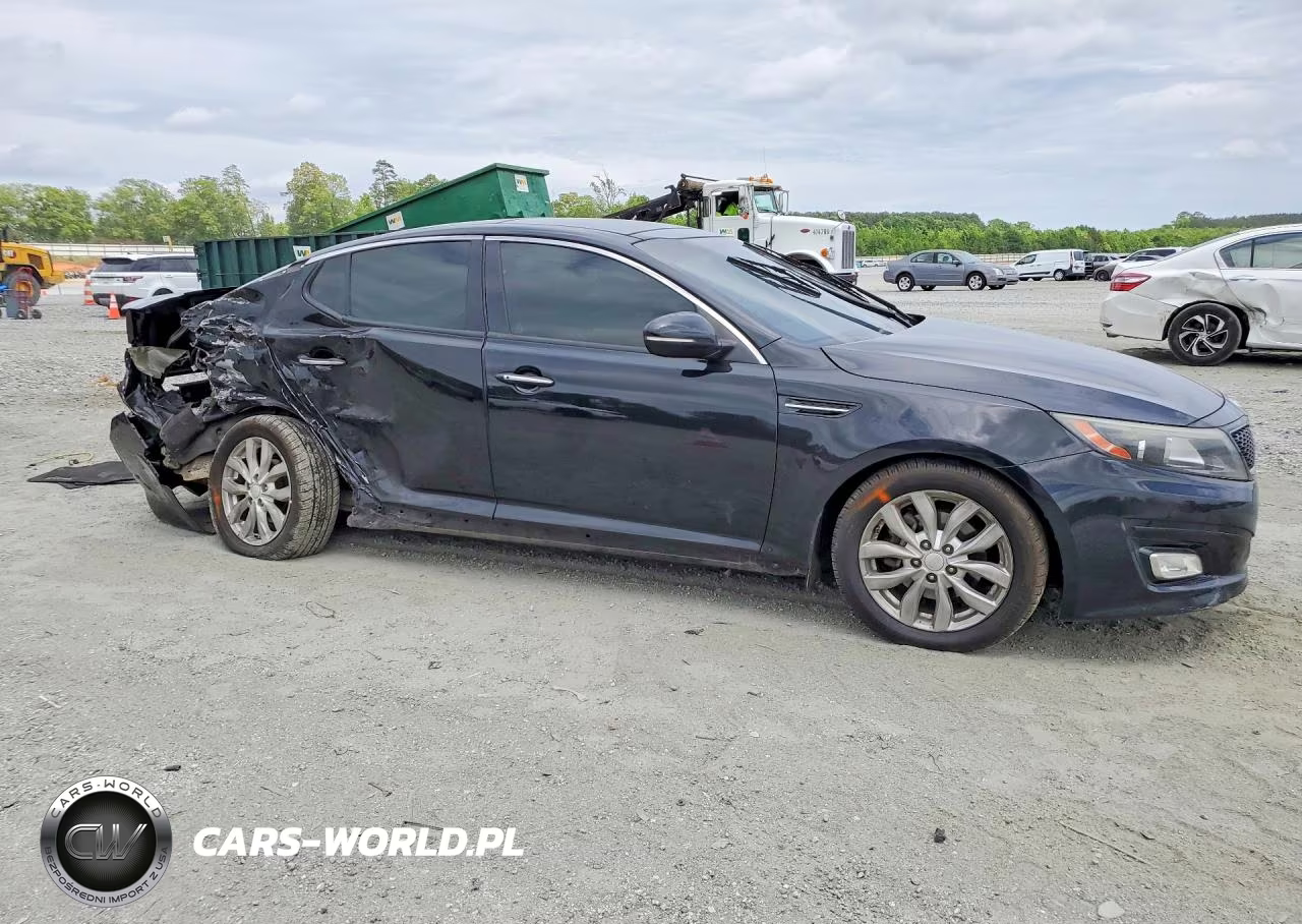 2015 Kia Optima VIN:5XXGN4A75FG408293 - 4