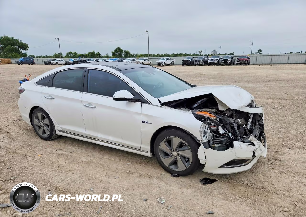 2016 Hyundai Sonata Hybrid Limited VIN:KMHE34L10GA018037 - 4