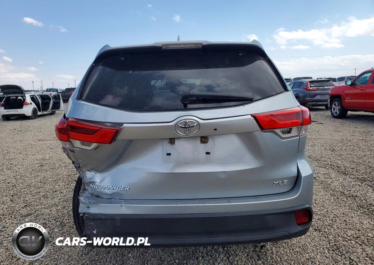 2018 Toyota Highlander Xle VIN:5TDKZRFH6JS548325 - 6