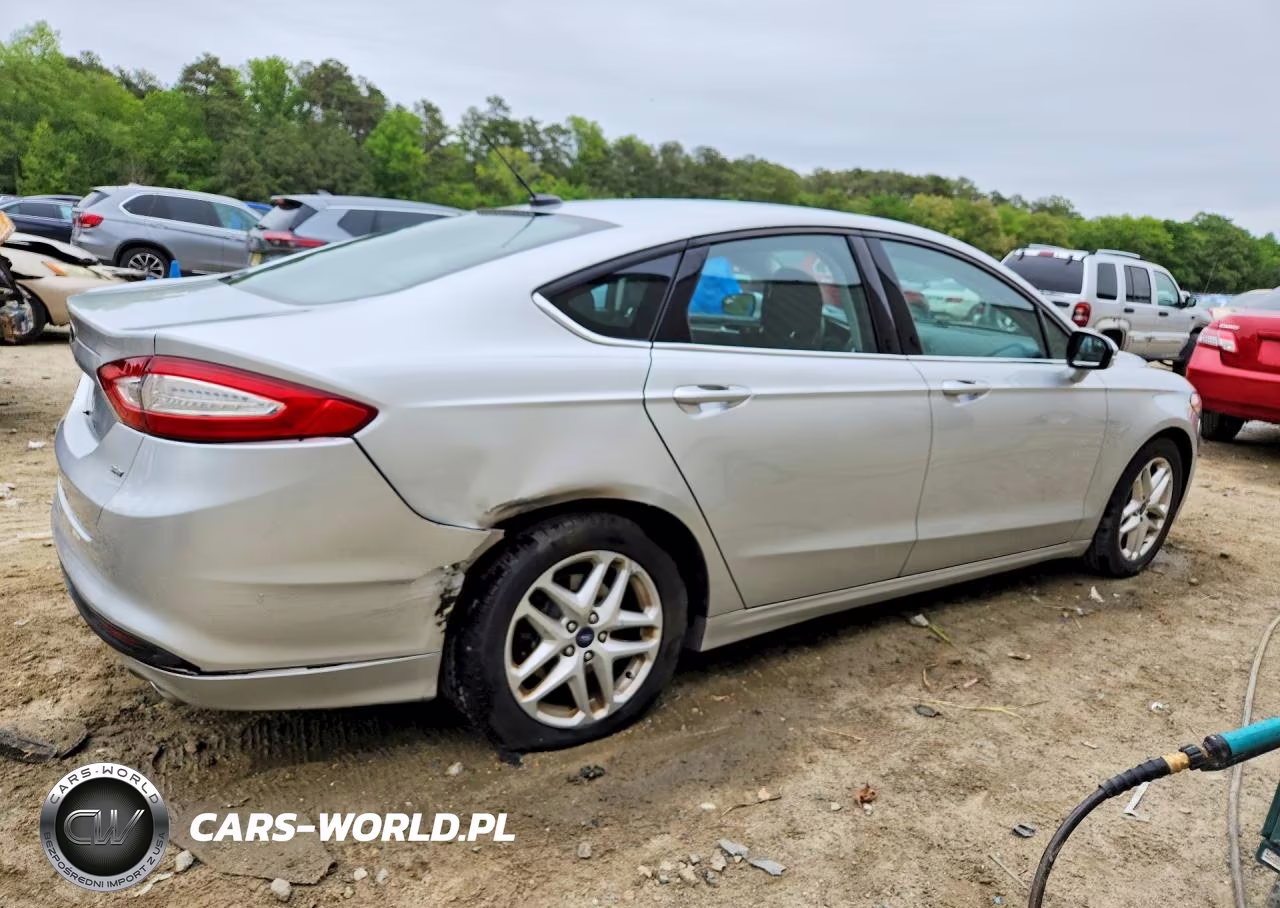 2013 Ford Fusion Se VIN:3FA6P0H7XDR248677 - 3