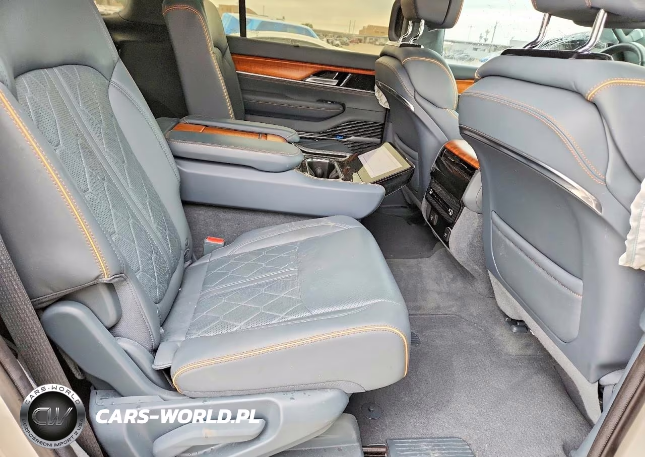 2022 Jeep Grand Wagoneer Series Iii VIN:1C4SJVGJ9NS168569 - 11