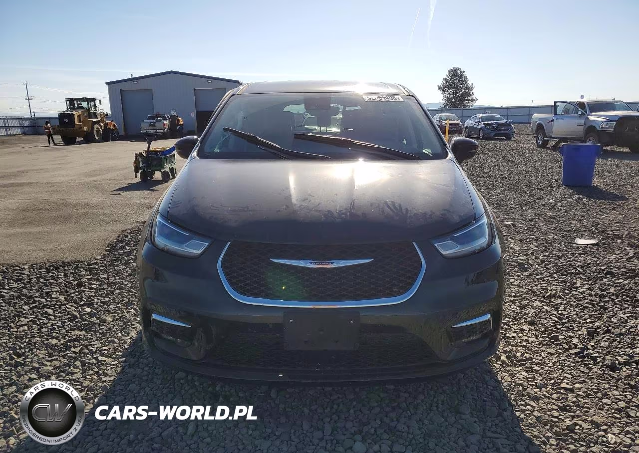2024 Chrysler Pacifica Hybrid Select VIN:2C4RC1S74RR153854 - 5